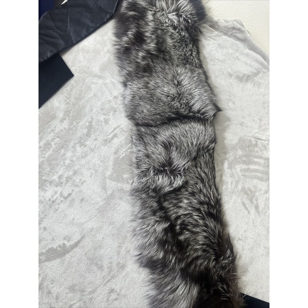 Women’s ST.John Evening Scarf Dyed Fox 95% Silk Velvet Lining Gray One Size - Picture 5 of 11